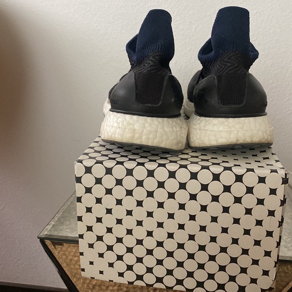 Adidas Ultra Boost by Stella McCartney Size 7 - Picture 4 of 9